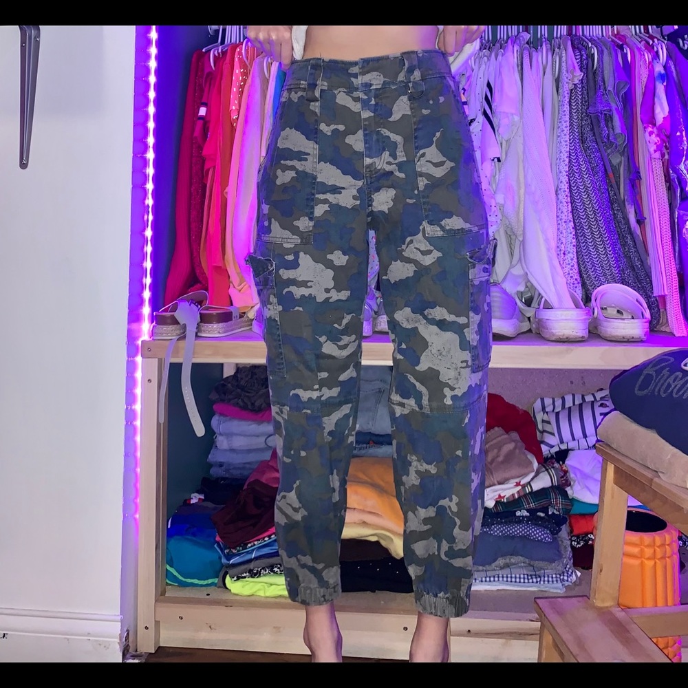 camo pants